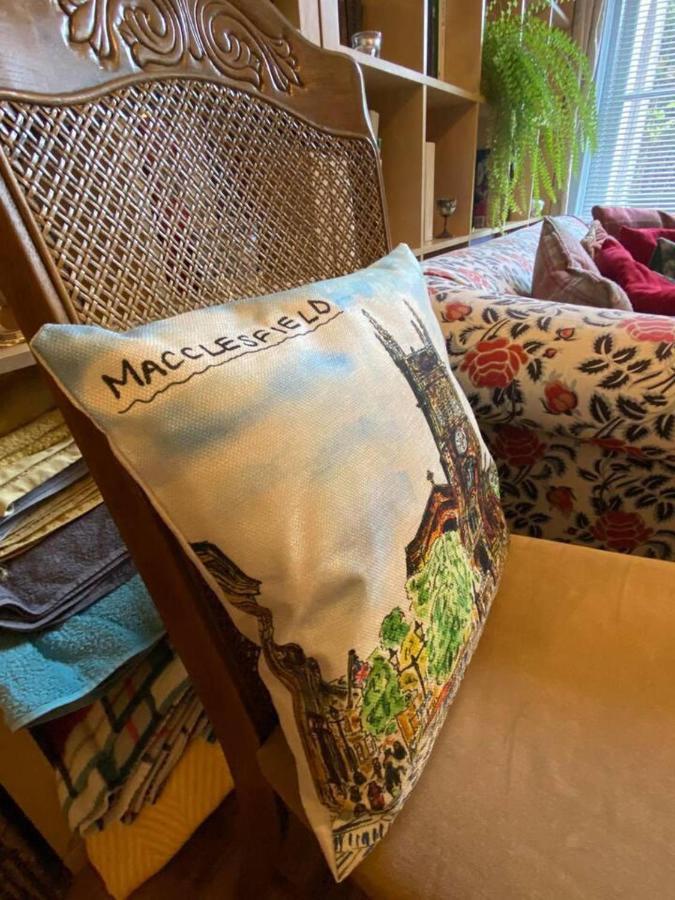Quirky Town Centre Apartment With River Terrace Macclesfield Exterior foto